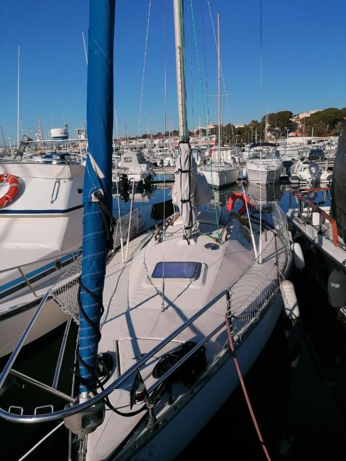Voilier De Charme A Quai Hotell Saint-Raphaël Eksteriør bilde
