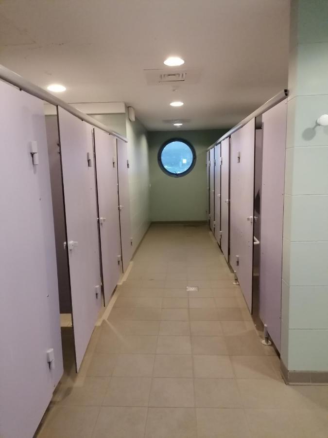 Voilier De Charme A Quai Hotell Saint-Raphaël Eksteriør bilde